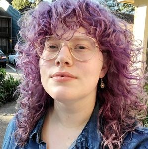 Meet your Posher, Whitney